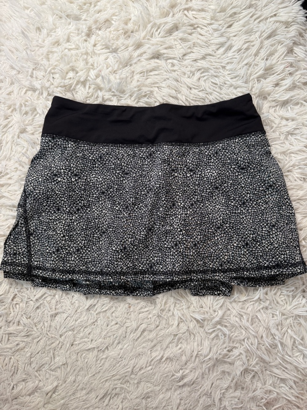 Lululemon Run: Pace Setter Skirt *4-way Stretch Plush Petal Black Ghost Black